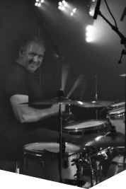 Guy De Mulder - Drums, backing vocals